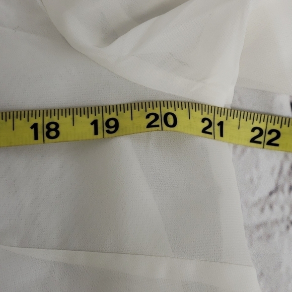 Sweet Magnolia Semi Sheer White Tunic NWOT - Picture 8 of 14